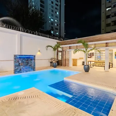 Сasa de vacaciones Encanto Mansion - 6br Luxury Near Walled *